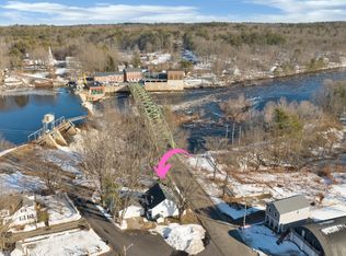 18 Moderation St, Hollis Center, ME 04042