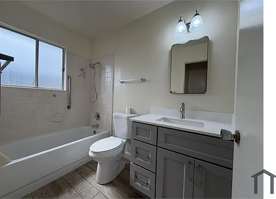 113 Cedar St #4 — Photo 12