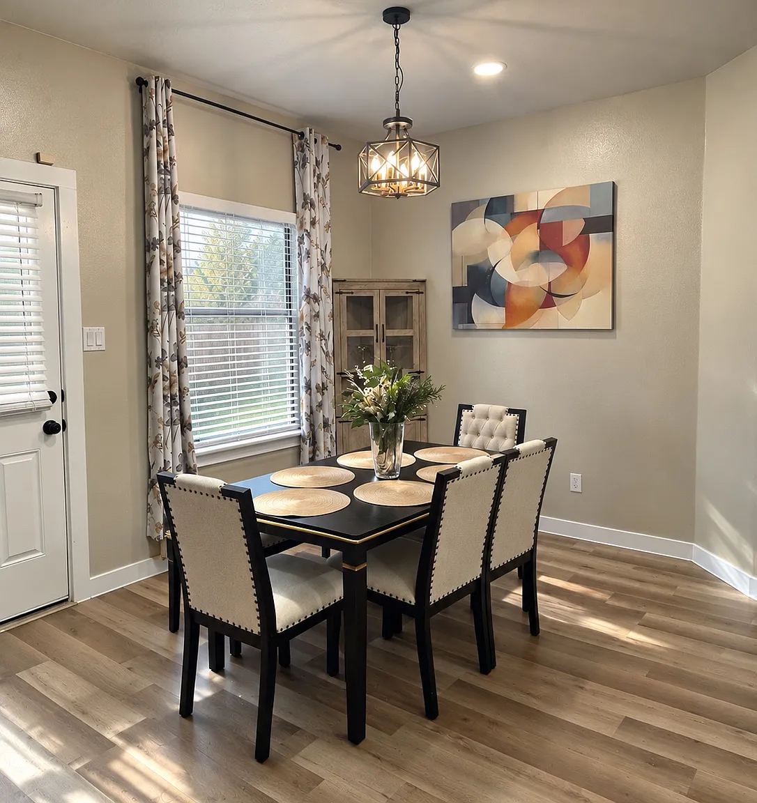 4 bed, 1755 sqft, $3,700 — Photo 3