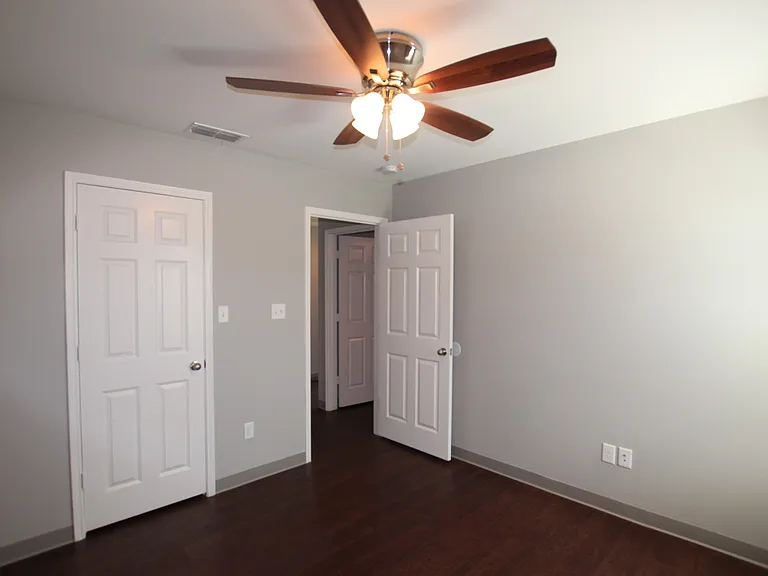 McDonald Duplexes — Photo 16