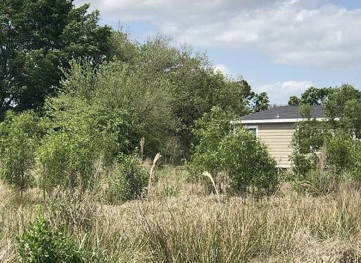 2nd image of 717-J Wyman Rd