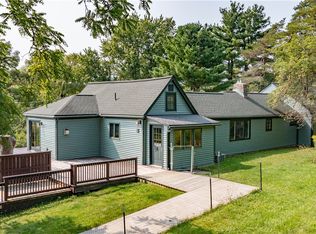 8049 W Hollow Rd, Naples, NY 14512