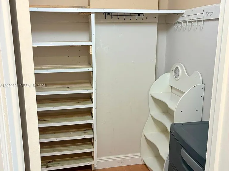 12500 NE 15th Ave #107 — Photo 9