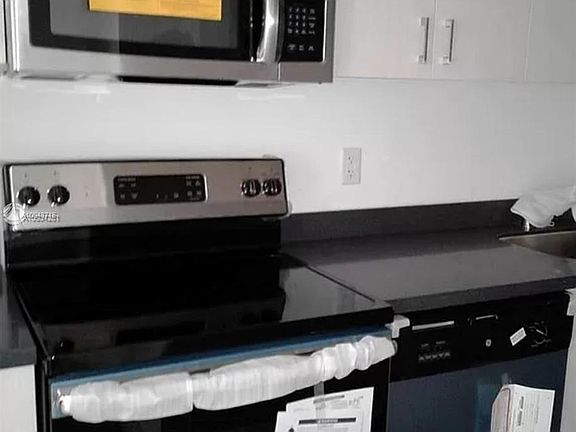 5th image of 1035 Euclid Ave APT 16