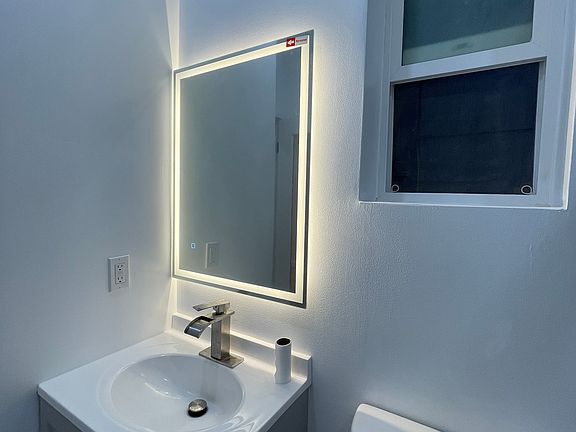 5th image of 750 Presidio Ave #202