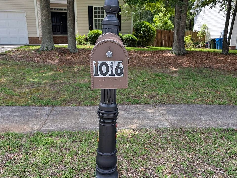 1st image of 1016 Riverstone Ct