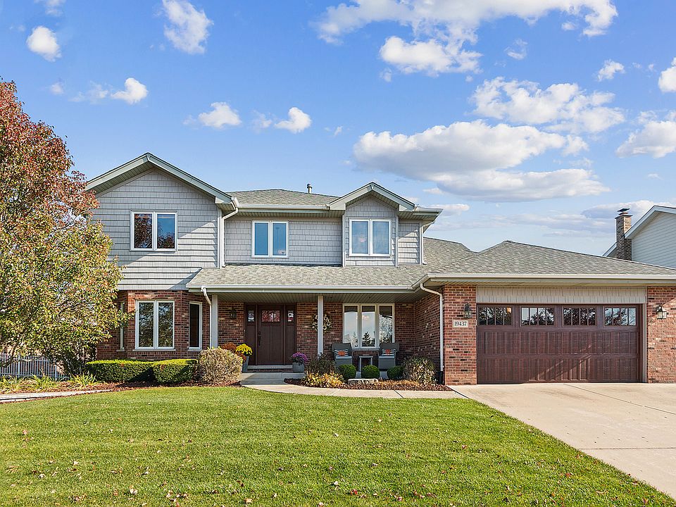 1st image of 19437 Glenbrook Ln