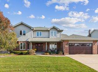 19437 Glenbrook Ln, Tinley Park, IL 60487