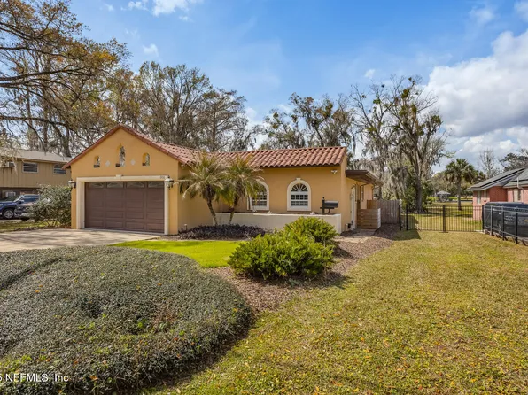 1900 LAKE SHORE Boulevard, Jacksonville, FL 32210