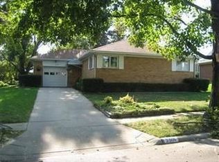 3806 Benfield Dr, Dayton, OH 45429