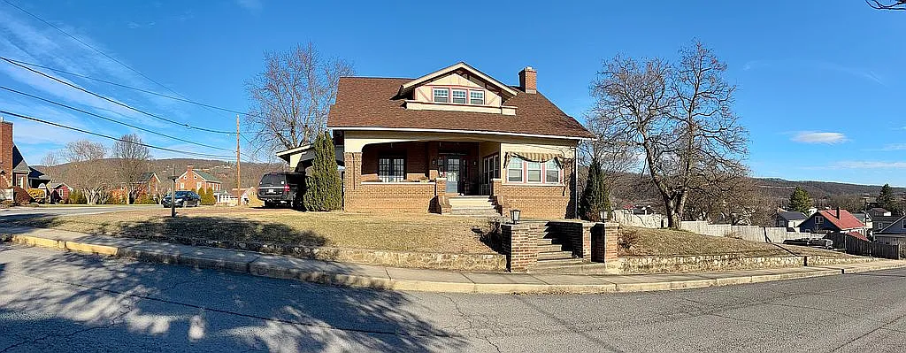 35 Pine St photo 1