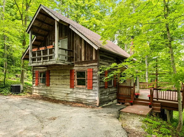 841 Helmsburg Rd, Nashville, IN 47448
