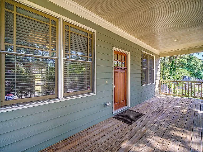 3530 Glenwood Rd — Photo 4