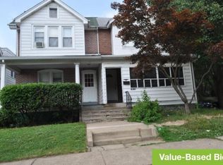 1618 Upland St, Chester, PA 19013