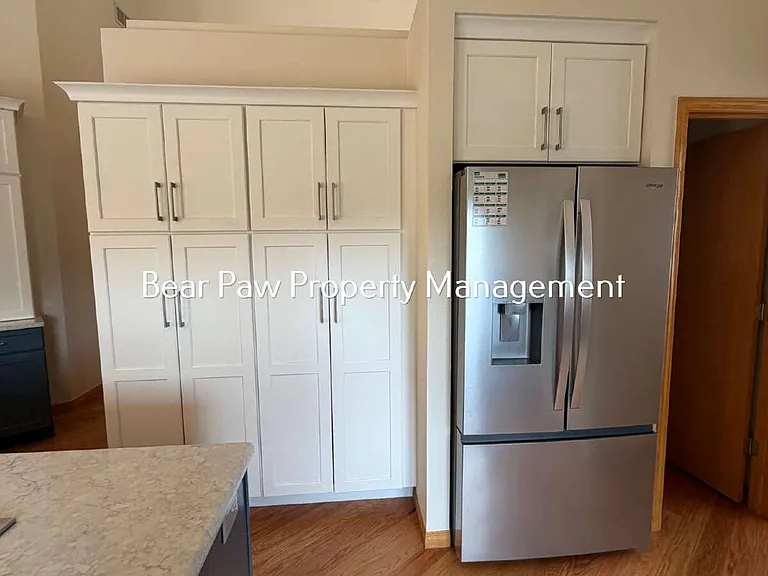1419 Tamarac Dr — Photo 7