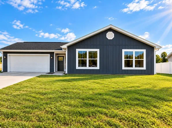 2615 Plover Dr #36, Traverse City, MI 49685