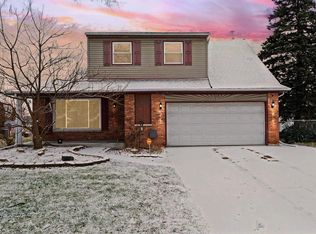 34485 Esper Dr, Sterling Heights, MI 48312