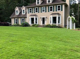 255 Ridgemont Dr, Fayetteville, GA 30215