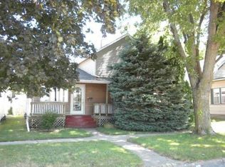 110 Swan St, West Burlington, IA 52655