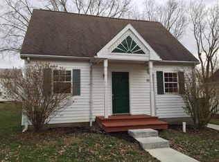 120 1st St #1/2, Pleasantville, OH