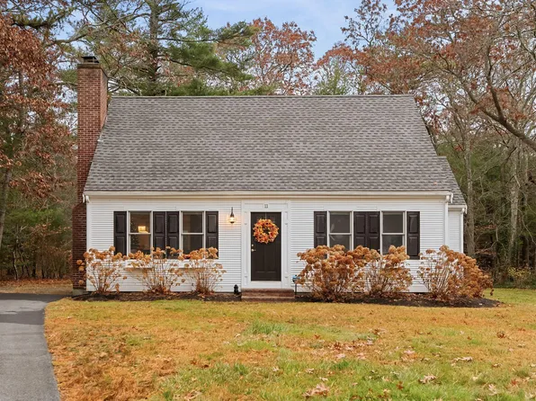 11 Joe Jay Lane, Forestdale, MA 02644