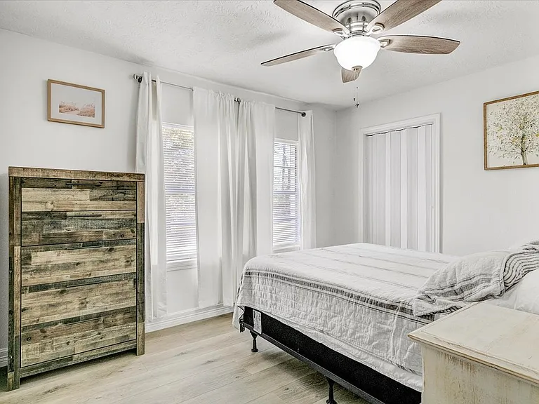 185 Weiss Bluff Rd — Photo 28