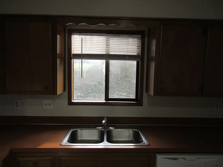 1/2 Off 1st Month's Rent - Two Bedroom w/ Garage — Photo 8