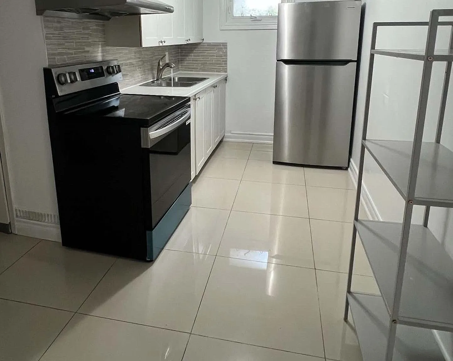 2 bed, $1,600 — Photo 3