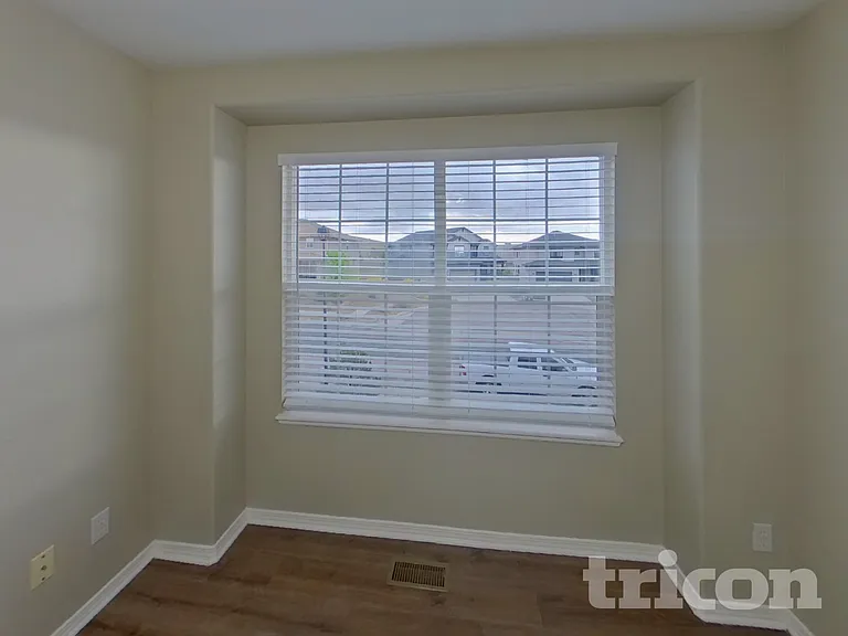 7048 Sungold Dr — Photo 10