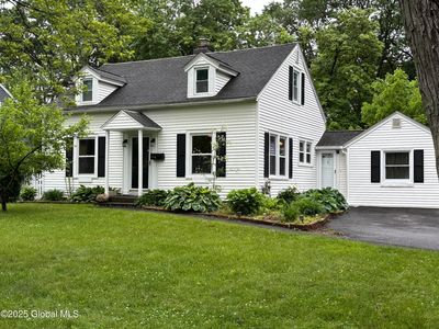 1922 Regent Street, Niskayuna, NY, 12309