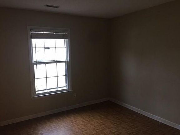 5th image of 1204 Eagle Rd