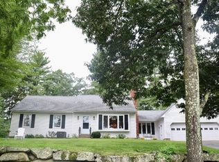 122 Dunstable Rd, Westford, MA 01886