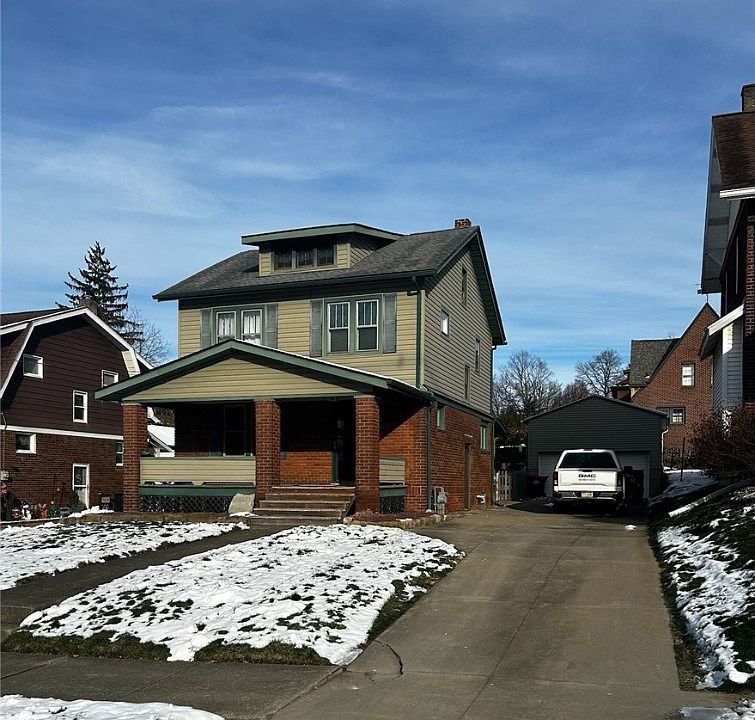 1st image of 229 E Euclid Ave