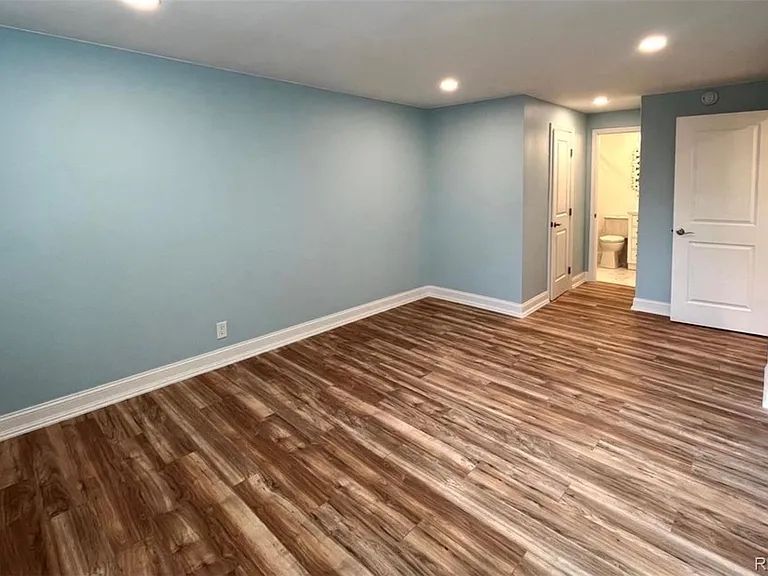 2375 S Linden Ct #208S — Photo 13