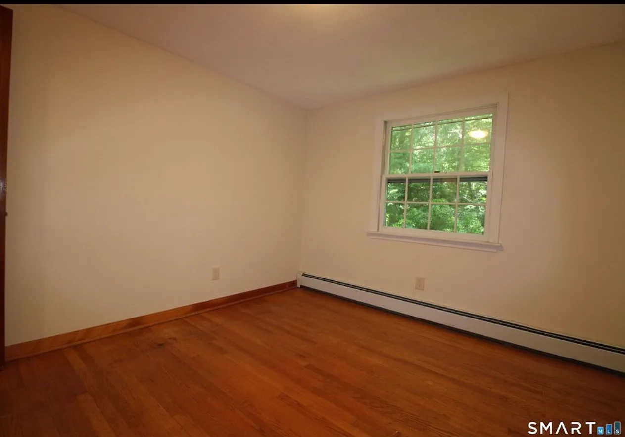 3 bed, 1848 sqft, $2,900 — Photo 1