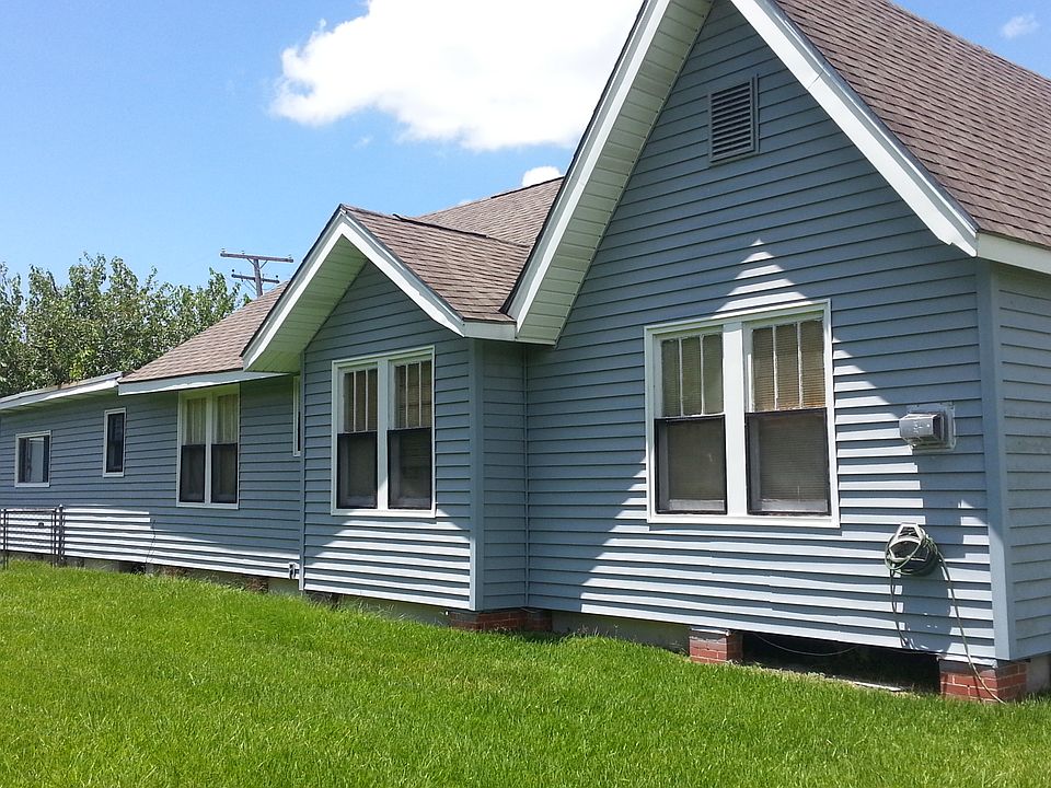 1st image of 821 Port Neches Ave