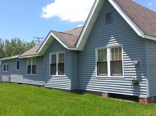 821 Port Neches Ave, Port Neches, TX 77651