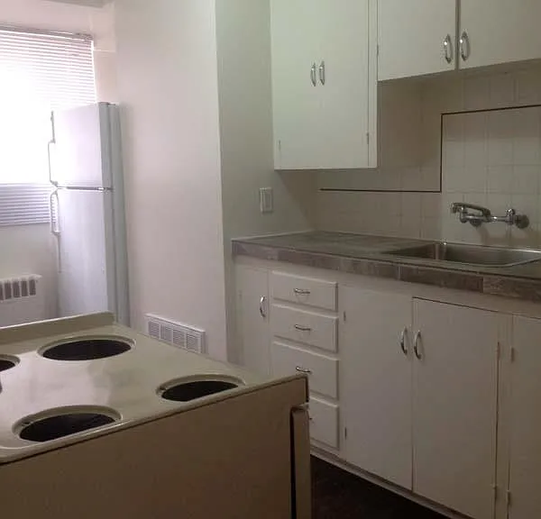 283 E 4th Ave #7 — Photo 5
