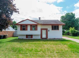 3804 Eastmont Dr, South Bend, IN 46628