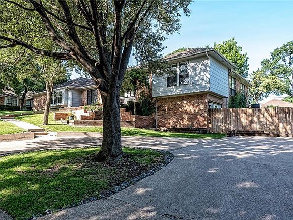 4th image of 407 Woodfall Dr