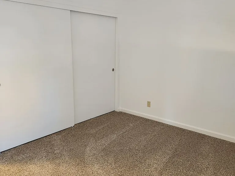 760 W Pine St — Photo 12