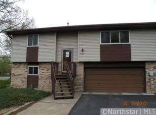 10521 Grouse Cir NW, Coon Rapids, MN 55433