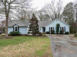 309 Sloping Meadow Dr, Inman, SC 29349