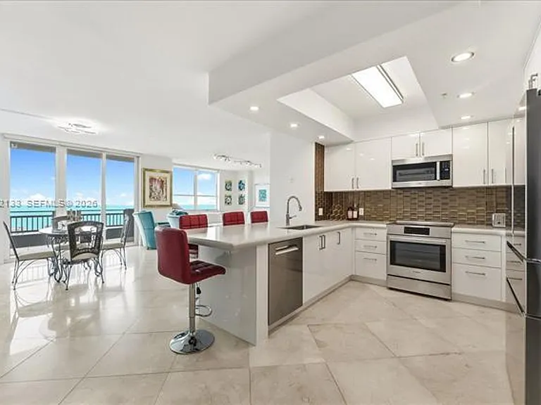 90 Alton Rd #Penthouse 3203 — Photo 5