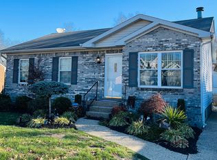 9511 Cooper Chase Ct, Louisville, KY 40229