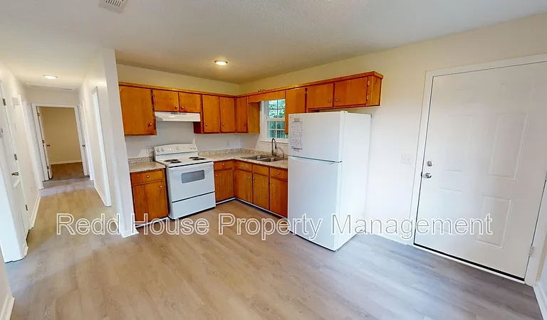 901 W Adams Ave — Photo 9
