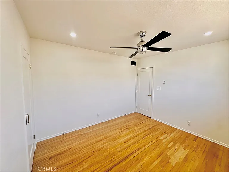 12735 Fairford Ave #12735 — Photo 22