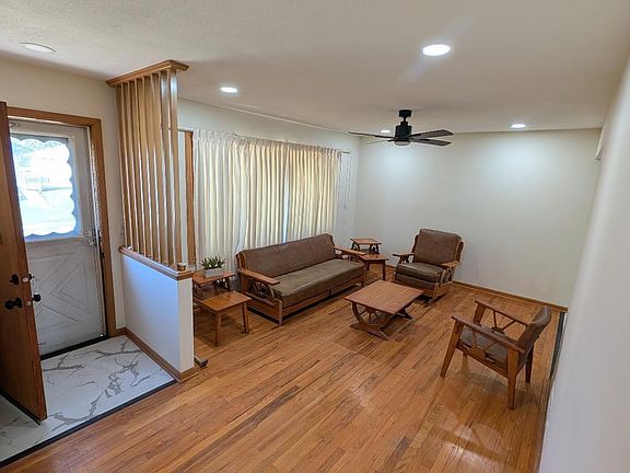 4th image of 7664 Hascall St