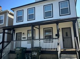 270-272 S Yale Ave