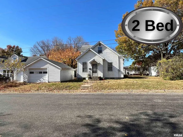 311 Vine St, Red Bud, IL 62278
